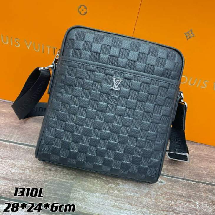 Picture of Louis Vuitton Mens Bags _SKUfw153934053fw